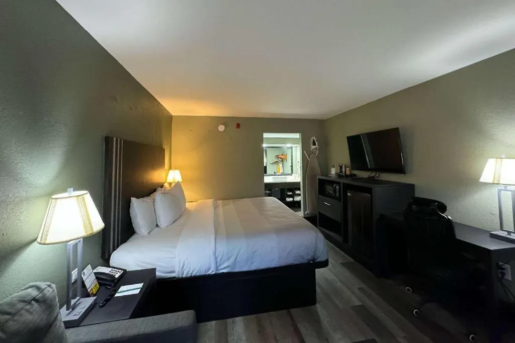 ホテル Quality Inn & Suites Near パナマシティービーチ