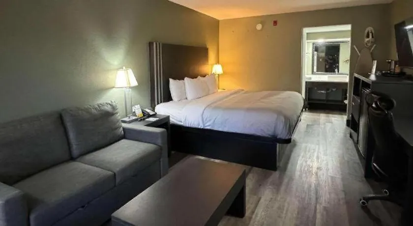 Quality Inn & Suites Near パナマシティービーチ 2*,