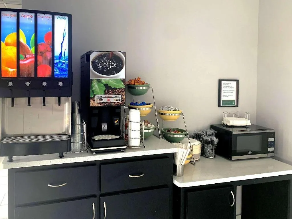 Quality Inn & Suites Near パナマシティービーチ