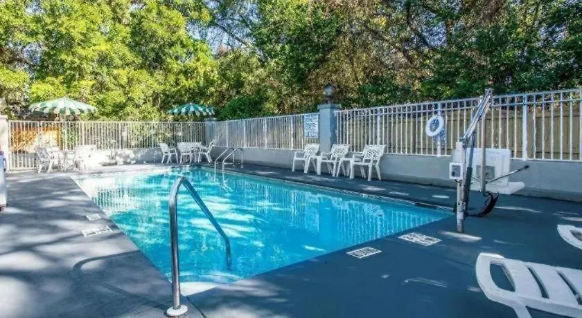 Quality Inn & Suites Near Panama City Beach 2*,  United States