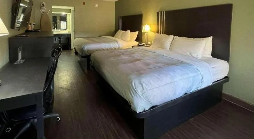 Hotel Quality Inn & Suites Near Panama City Beach