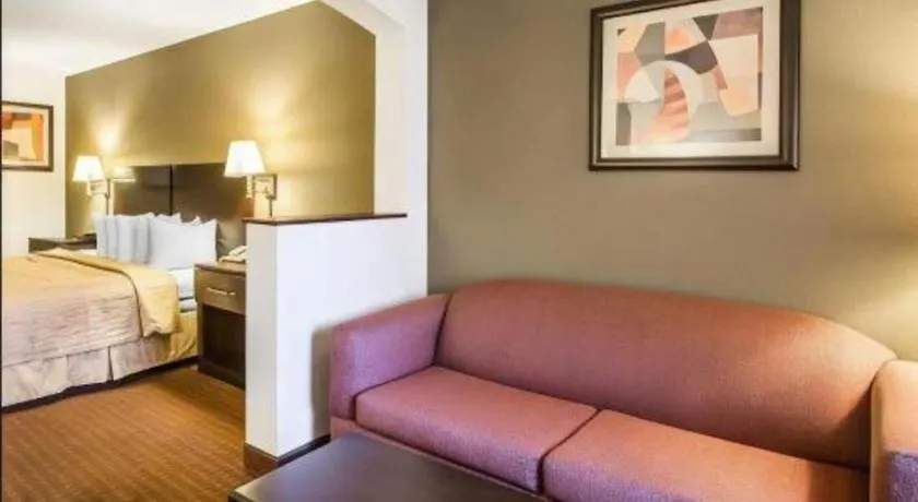 Quality Inn & Suites Near Panama City Beach Hotel