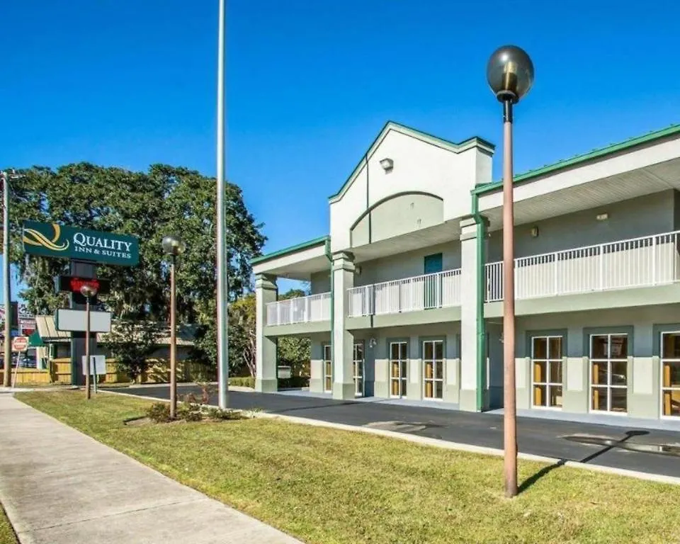 Quality Inn & Suites Near Panama City Beach