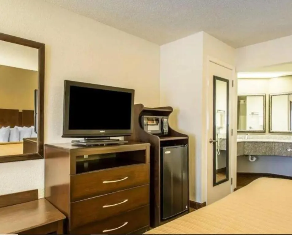 Quality Inn & Suites Near Panama City Beach