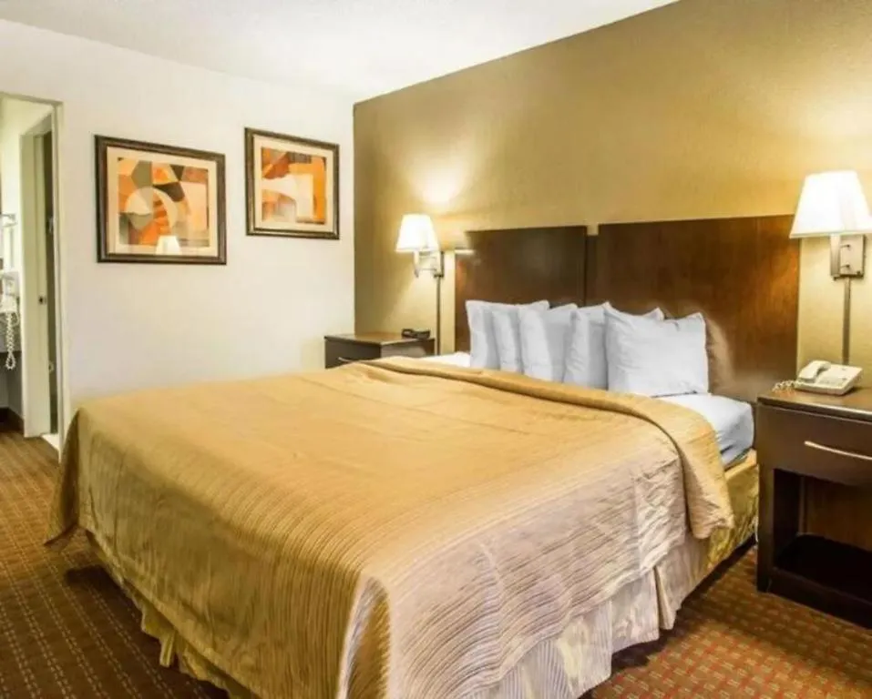 Quality Inn & Suites Near パナマシティービーチ ホテル